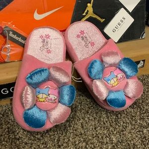 BARCODE KITTIES-juniors pink/blue plastic logo slippers